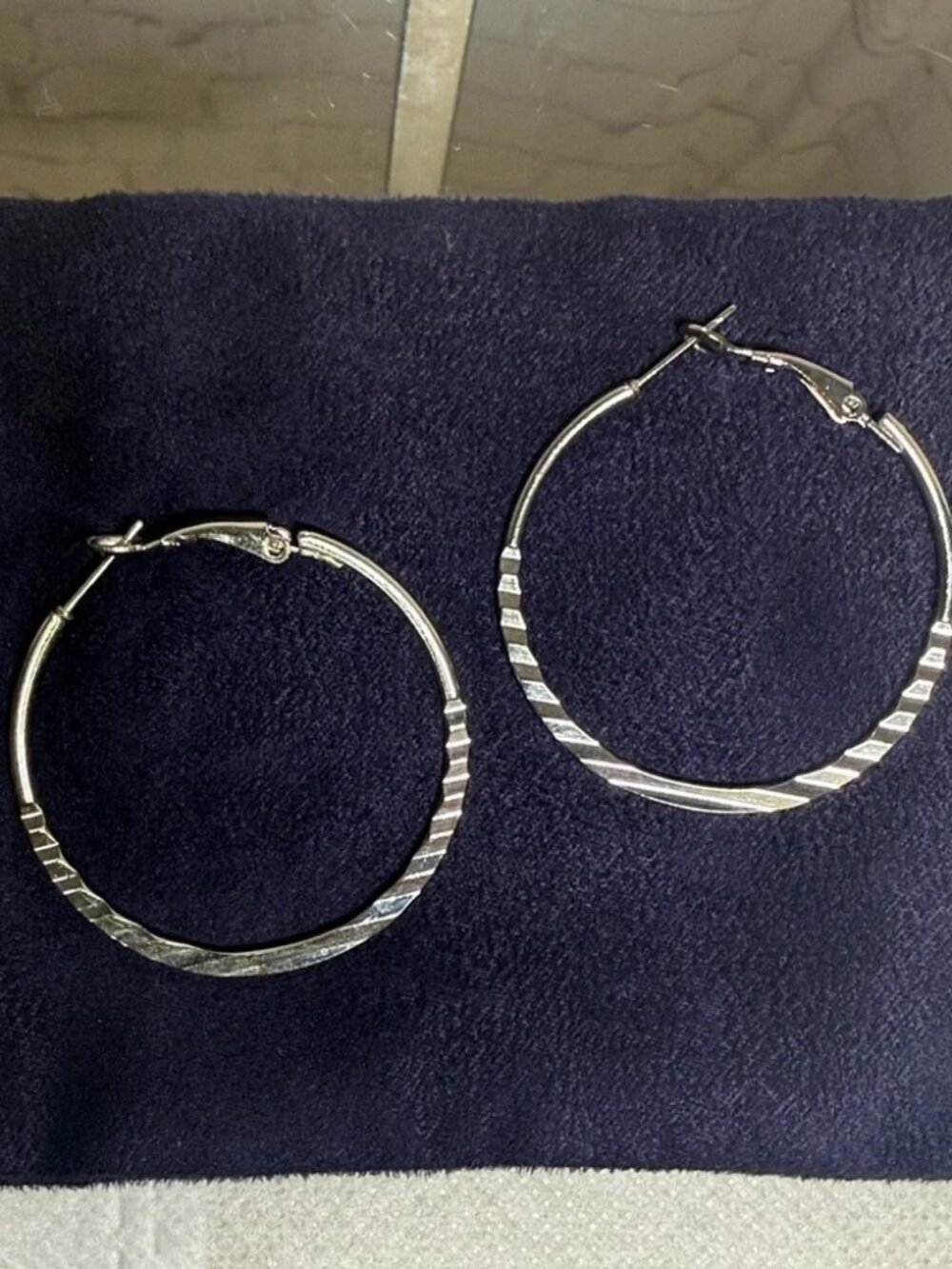 Silver Hoop Pierced Earrings 1.5 inch NWOT